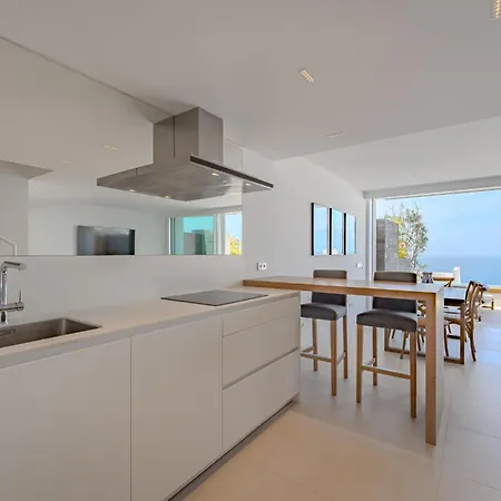Aquasuites Luxury B08 Apartment *